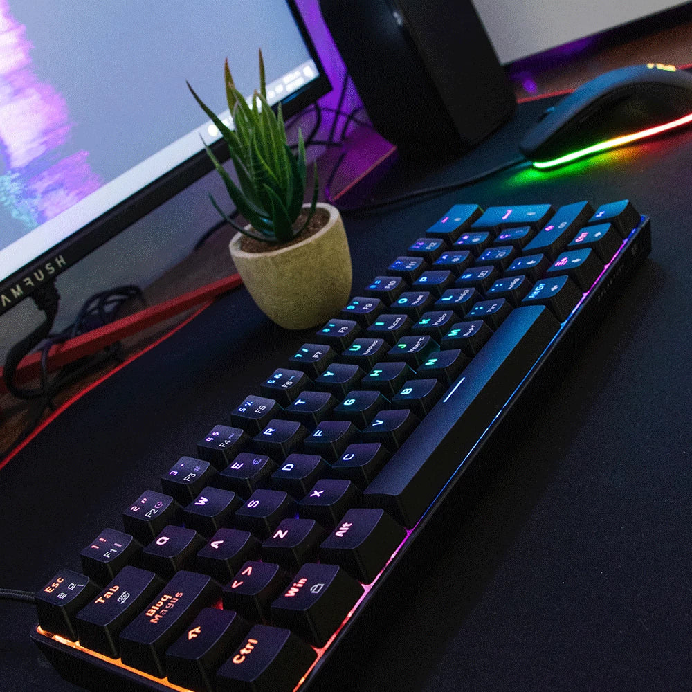 Teclado Alámbrico Mecánico 60% | Dominate GK550 | Negro